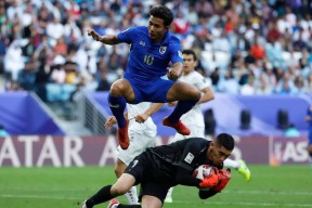 板球赛场再起风云:齐鲁鲨队队惊险晋级粤西独角兽队,赛场气氛火爆关键战拿下信心的简单介绍-球速体育