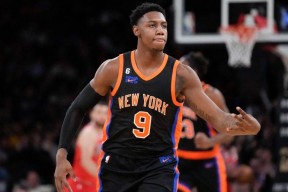 布克绝杀尼克斯全场回放 -球速足球官网