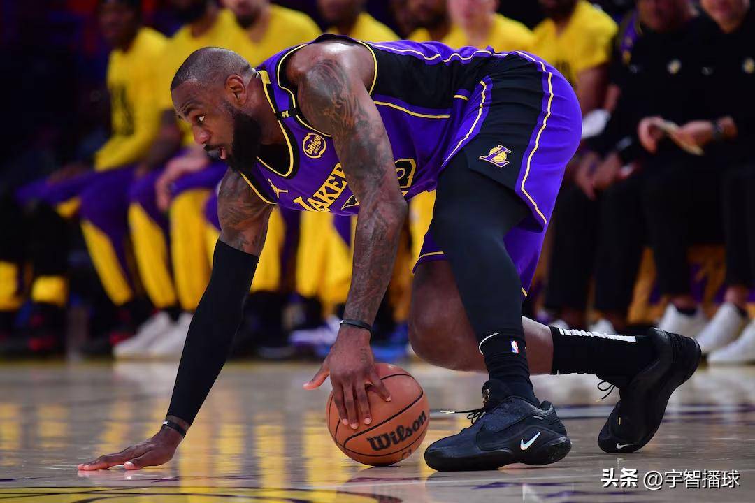 詹姆斯重要时刻出色防守,篮网带队取胜!的简单介绍 詹姆斯重要时刻出色防守,篮网带队取胜!的简单介绍