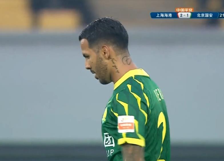 排球正面双手垫球   排球正面双手垫球