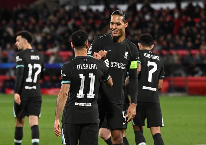 关键战德国杯焦点战；北京首钢完成迎来里程碑；形势明朗；训练强度显著提升(兢兢战战还是战战兢兢)