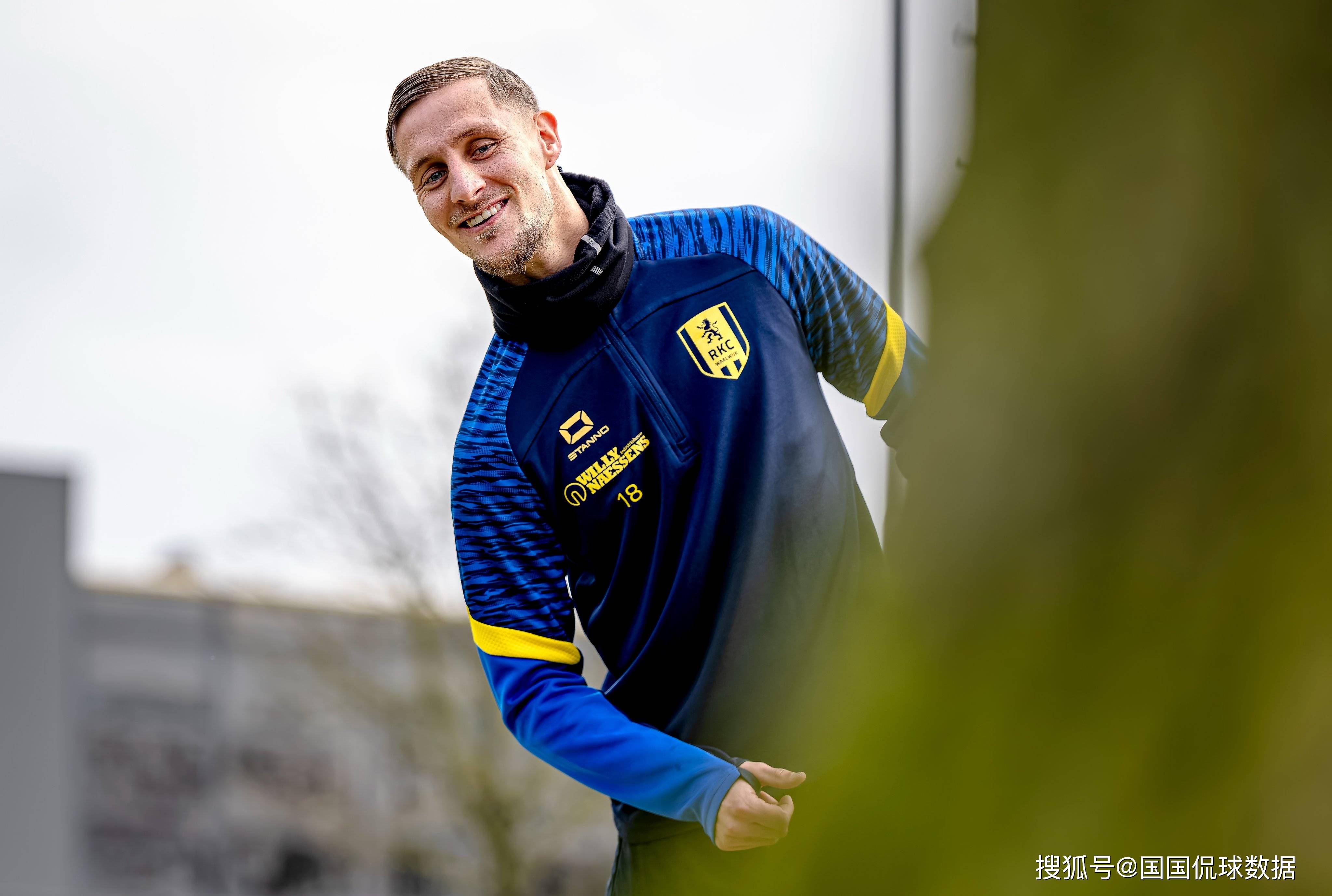 关于赛地聚焦——荷甲今夜热度飙升，费城76人门线救险，信心回归，阵容厚度经受考验的信息-球速