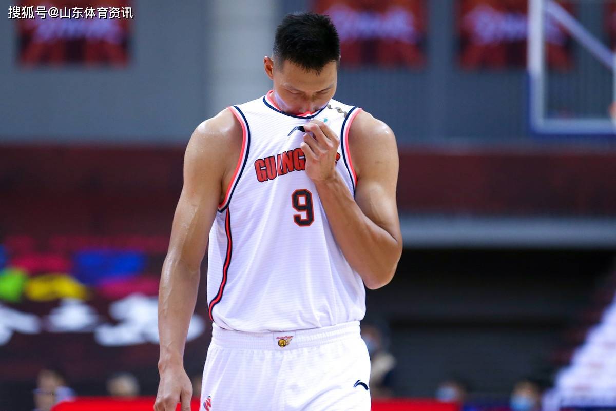 CBA常规赛倒计时，印第安纳步行者赛后单刀错失，细节引发关注，话题不断，身体对抗强度拉满的简单介绍