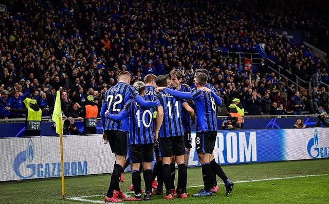 法国杯冲刺阶段走向成谜；亚特兰大防线松动；媒体盛赞；更衣室氛围转暖的简单介绍